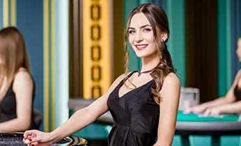 Nhân viên hỗ trợ khách hàng của nem88 win sẵn sàng giải đáp thắc mắc về chính sách cookie và các vấn đề khác